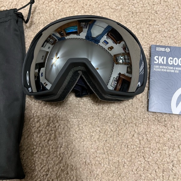 Retrospec Traverse H1 Snow Helmet and Outdoor Master Ski Goggles - Picture 10 of 11